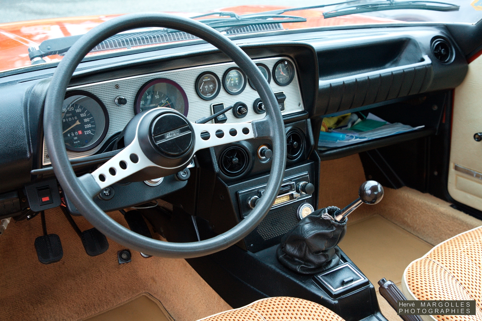 Fiat 124 Sport-03.jpg